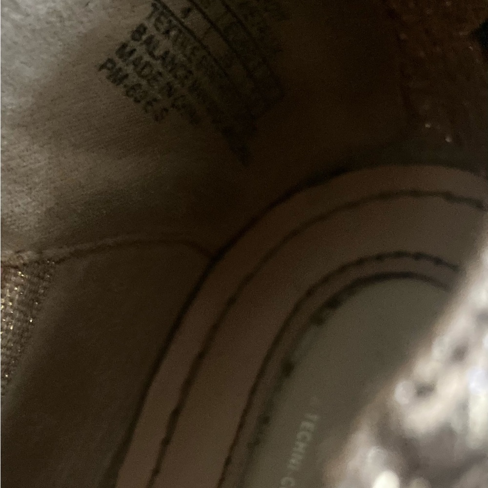 Kenneth Cole New York‎ Little Girls Rose Bowie Ballet Rose Metallic size 4 - Picture 6 of 7